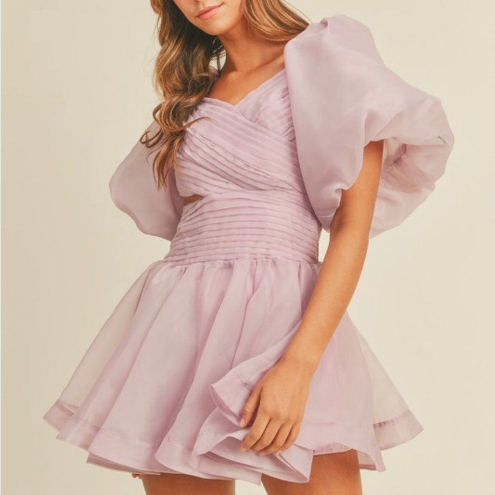 NWT Mable Lavender Puff Sleeve Dress